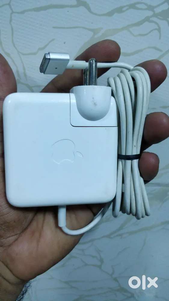 Macbook chargers original in a very good condition