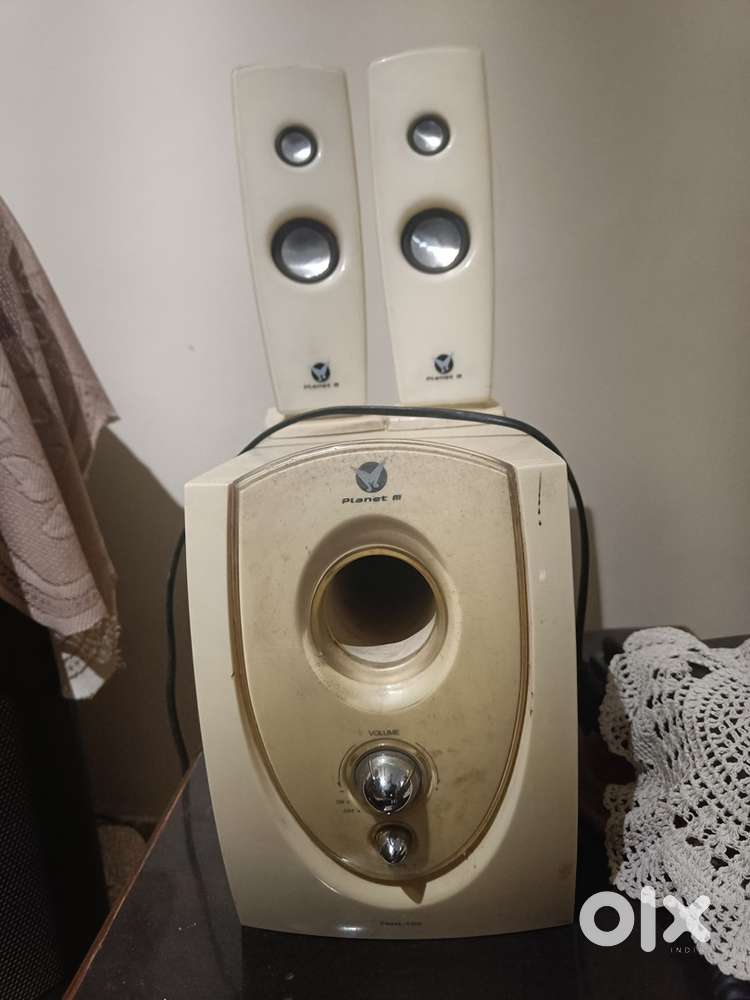 Home theatre speaker sytem