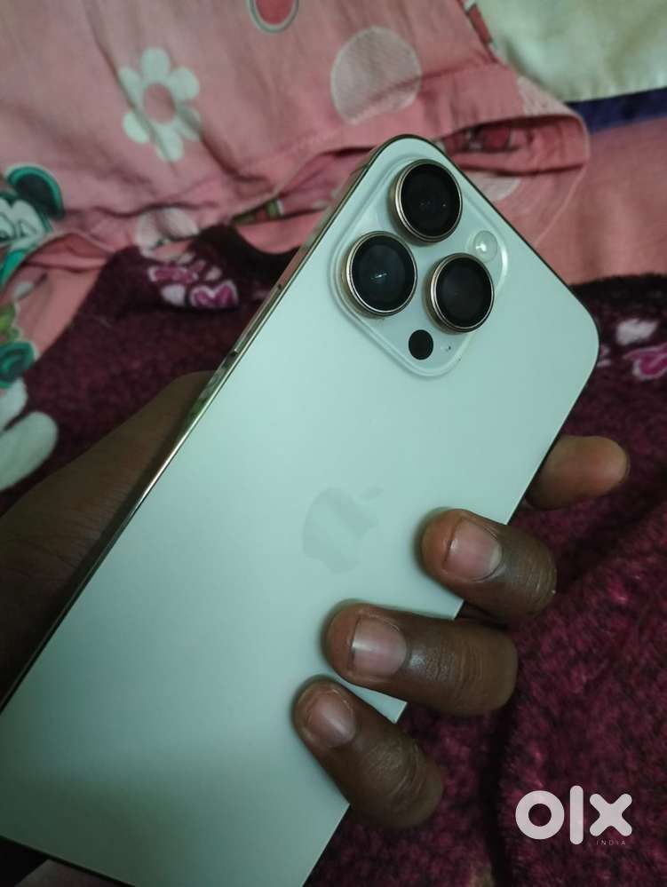 Iphone 14 pro max neatly used zero scratches zero dents