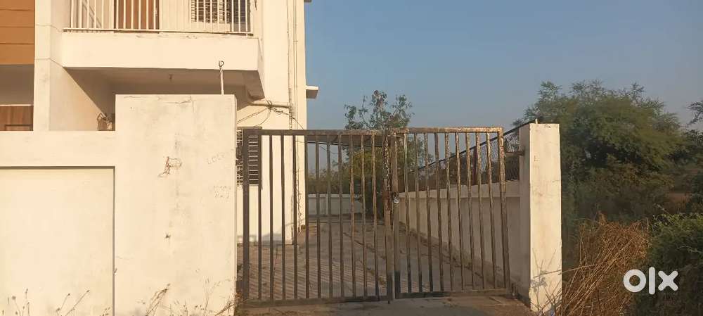 Row House Morshi Road