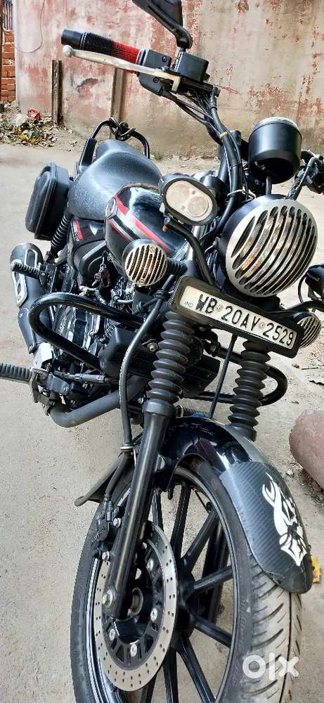 Bajaj Avenger 220 CC