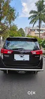 Toyota Innova Crysta 2.4 V 7 STR, 2017, Diesel