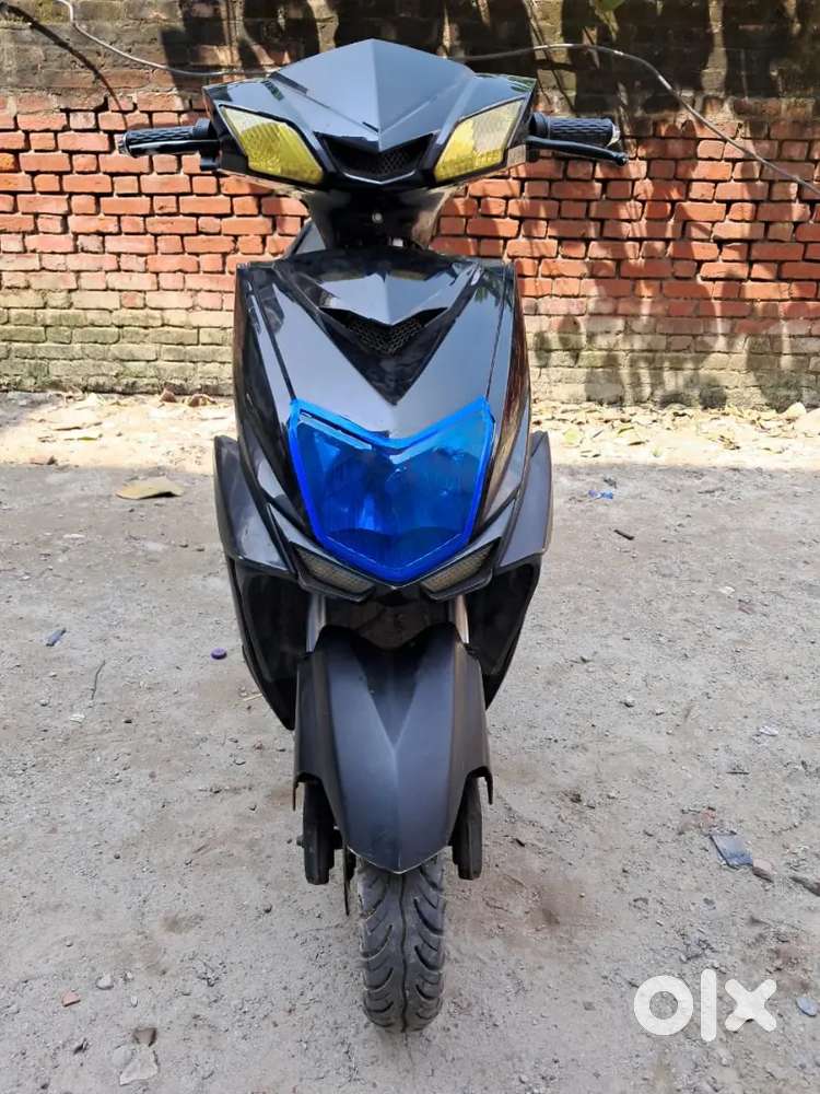 I am interest to sale good condition only Lene wali baat Karen