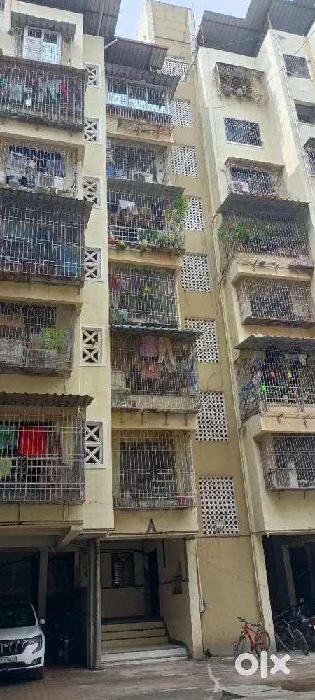 Hi am looking flatmate near by mansarovar kamothe