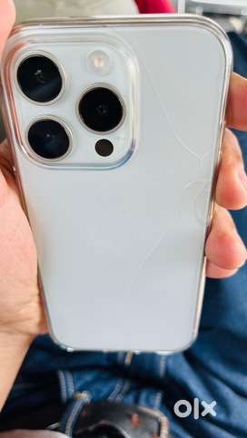 iphone 15 pro usa white 7. month old