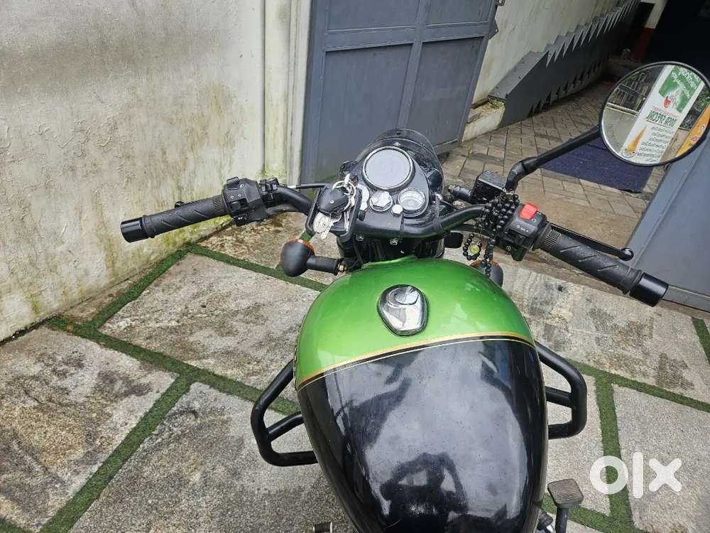 Royal Enfeild Classic 350