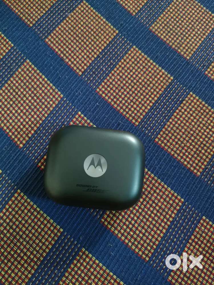 Moto buds + sound by bose