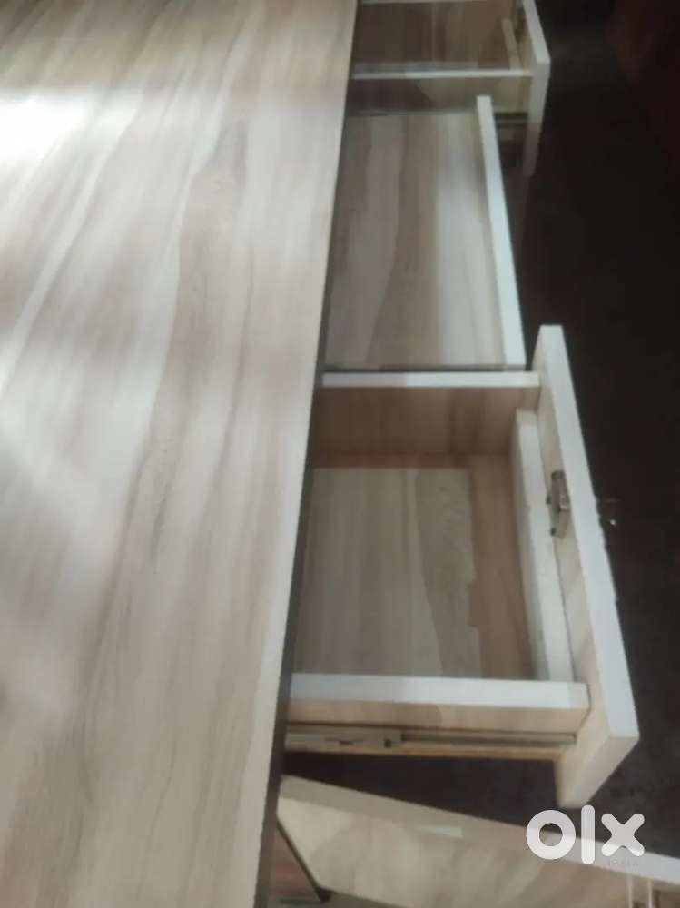 Computer Table