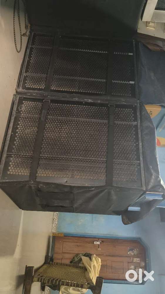 bass cabinet   just two program