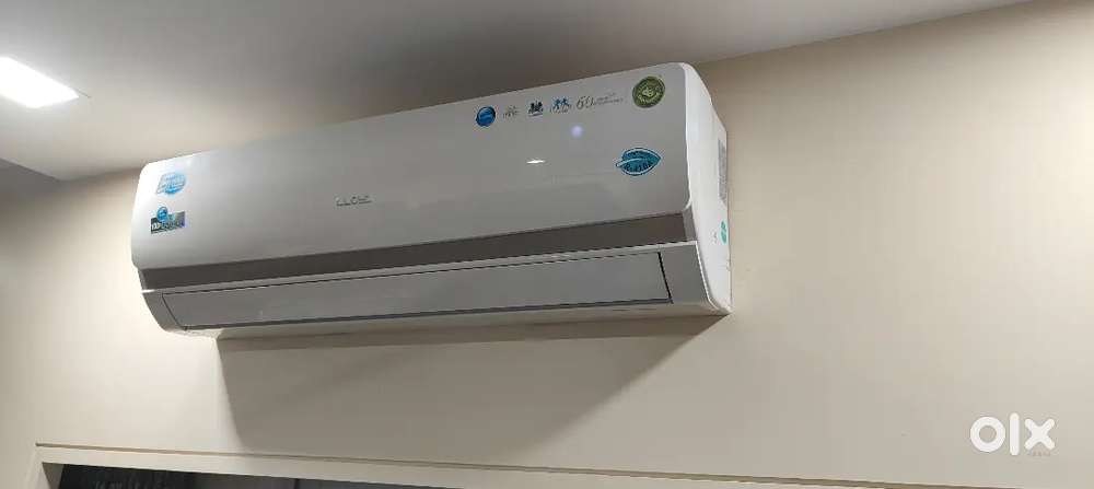 1.5 ton 5 star Lloyd split AC