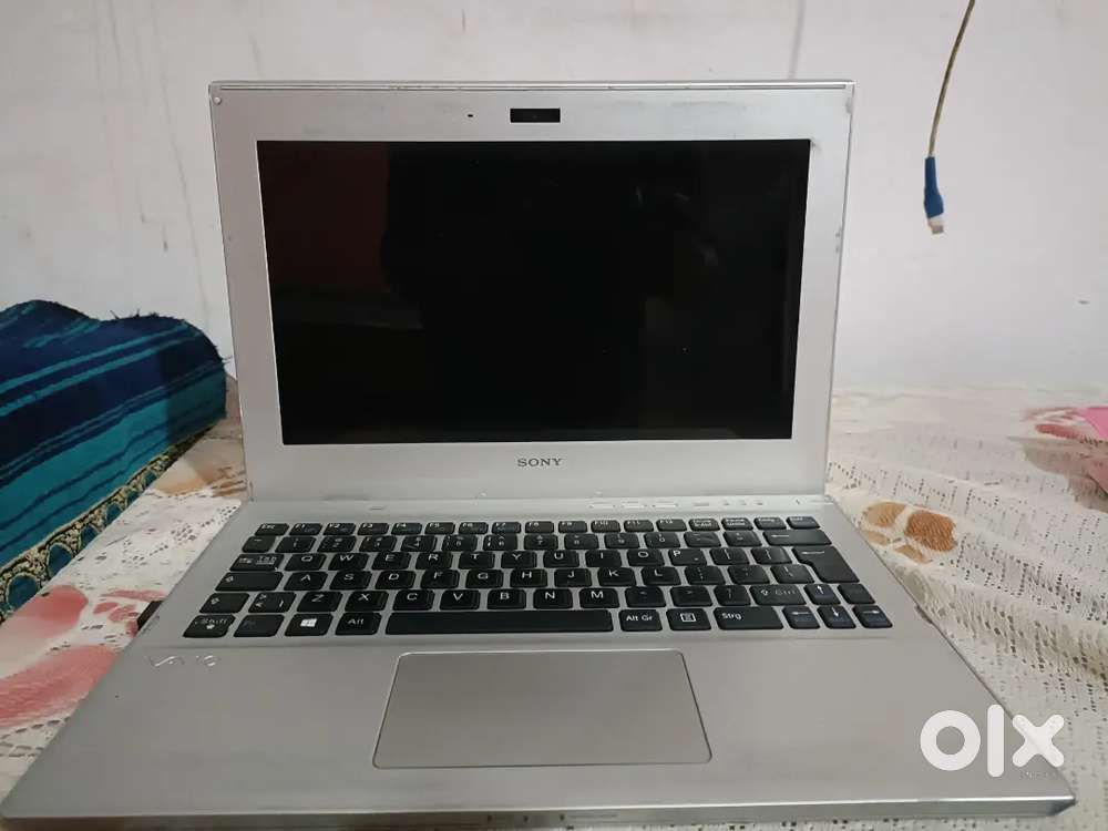 Sony VAIO T Series 13 Ultrabook – Slim, Stylish, & Light Laptop