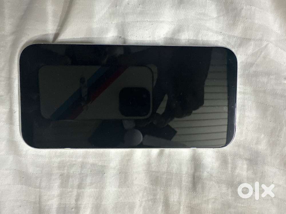I phone 16 white 128gb
