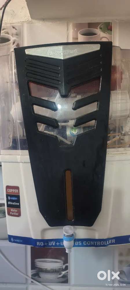 Water Purifier is good condition