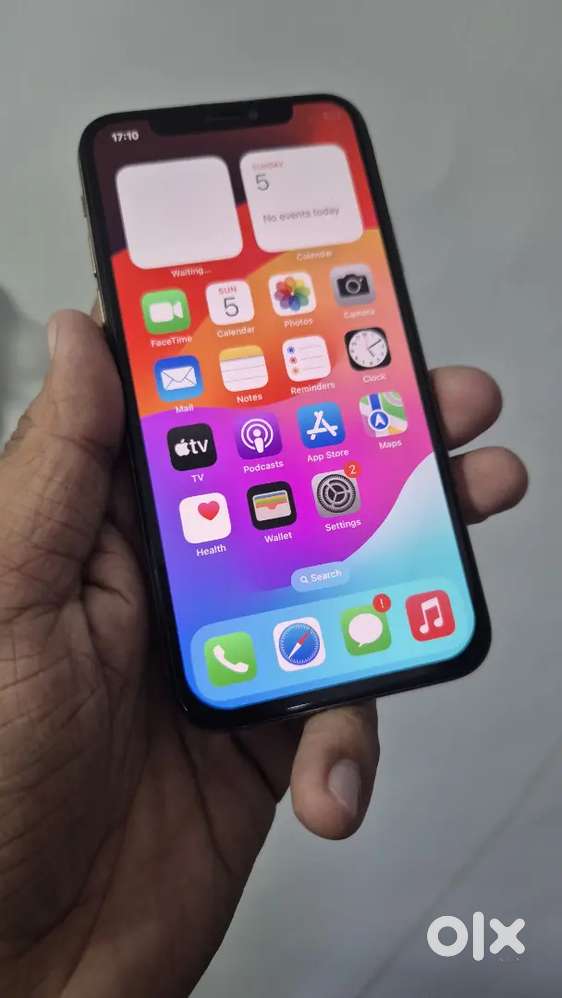 Apple IPhone XS 256gb in good condition 100% BH Face id issue