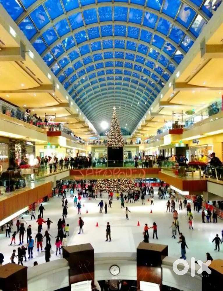 Warehouse Vishal Mega Mart for Shopping mall Boys and girls
