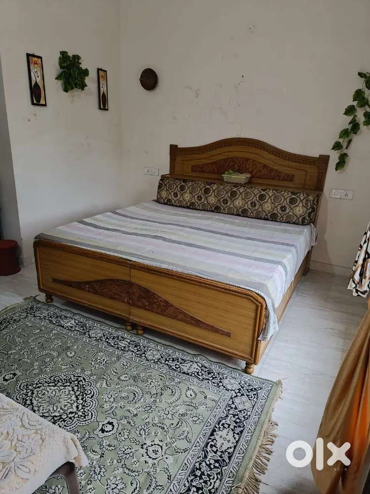 3 bhk furnished independent flat