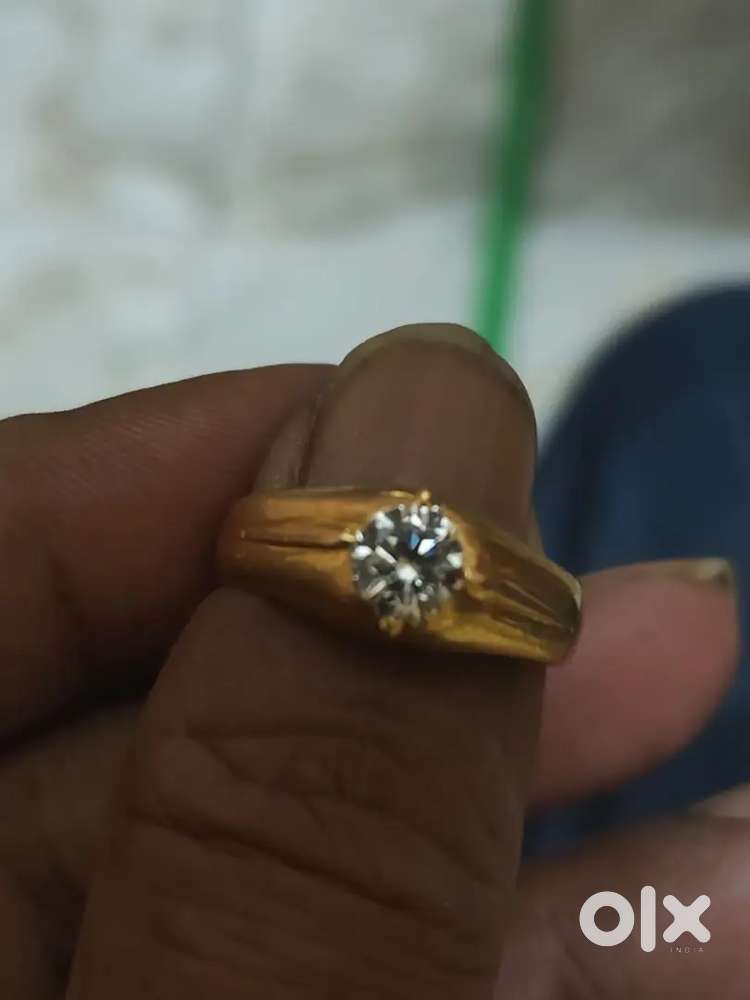 1.01 Carat diamond single piece