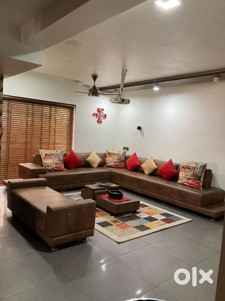 Nice & New 3 bhk full furnished high rise flat near Sadhuvaswani Road