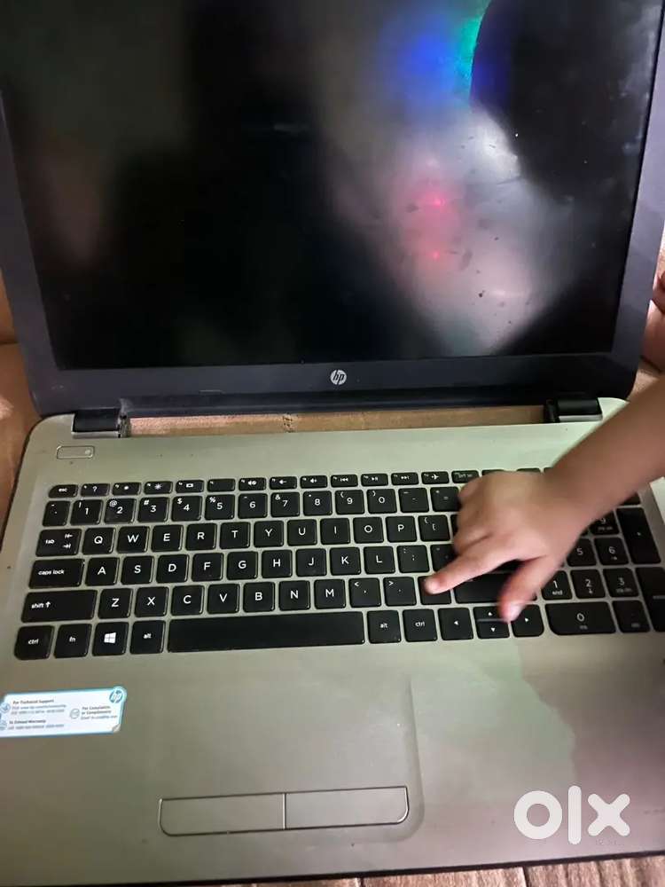 Used Laptop - Intel Core i5 & AMD Radeon