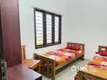 3BHK APARTMENT FURNISHED 6LADIES G&ENTS ALLOWED/INFOPARK 1KM IDACHIRA