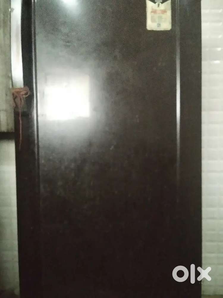 In very good condition only 1 year old we have bill also