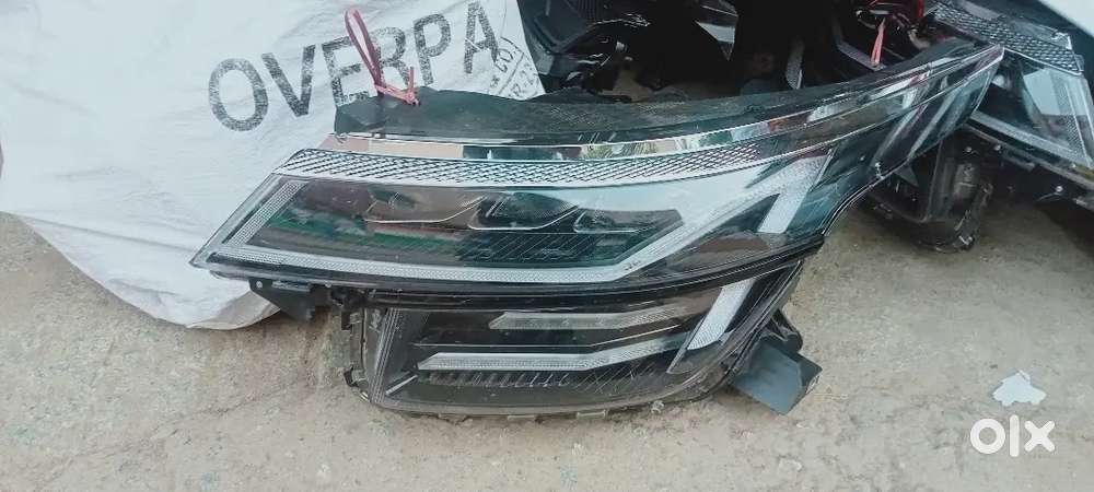 Kia Seltos facelift 2025 led headlights OEM