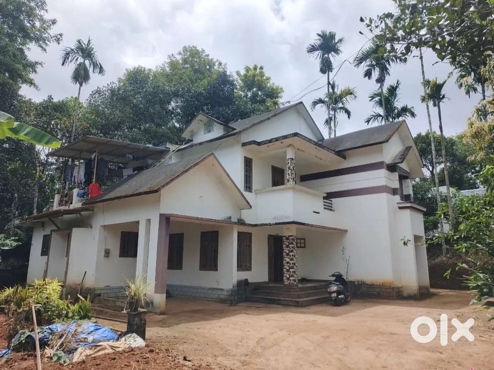 5BHK+ House Built On 20cent Land In Kambalakkad, Wayanad.