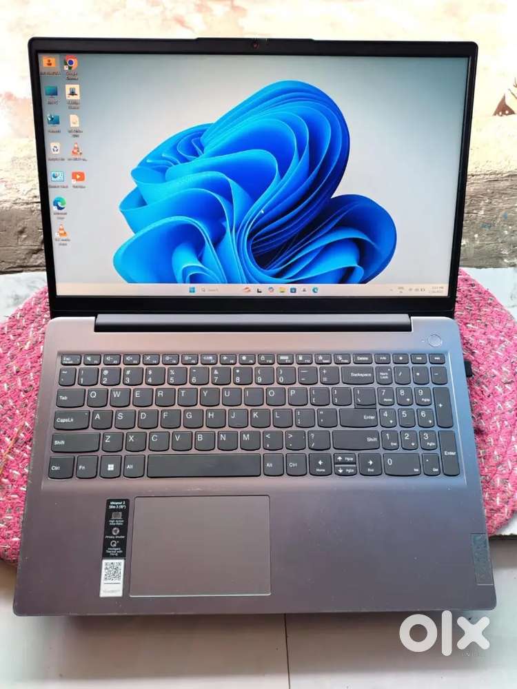 Lenovo ideapad 3