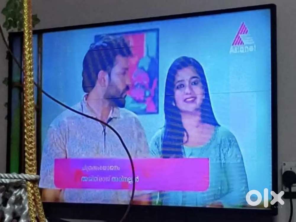 50 ing philips tv full working condition but small lines in display