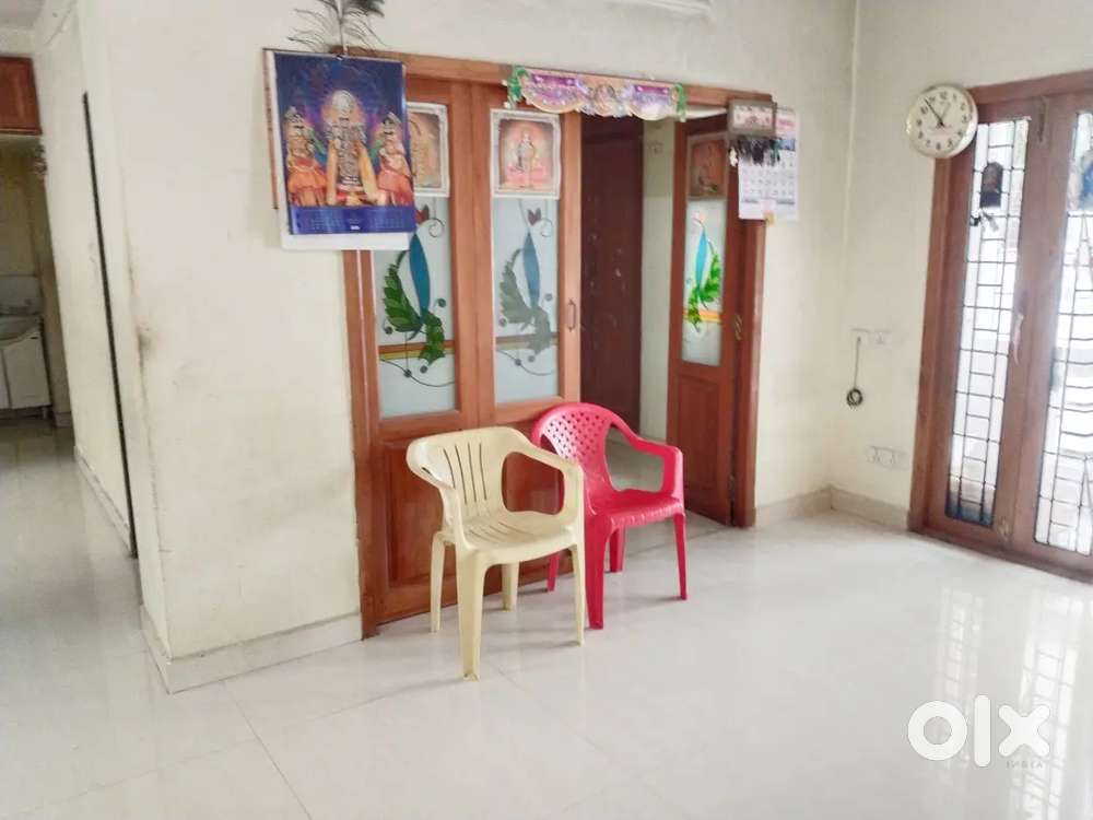 Gopalapuram near 3 BHK flat SALE 1500 Sqft. UDS 813 Sqft. Rs 2.30 Cr.