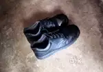 Safty shoes ( size  10/11)
