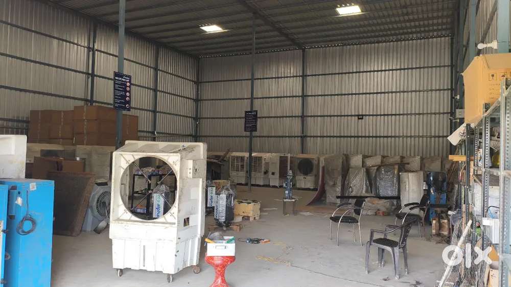 Shed on main road 4000 sqft