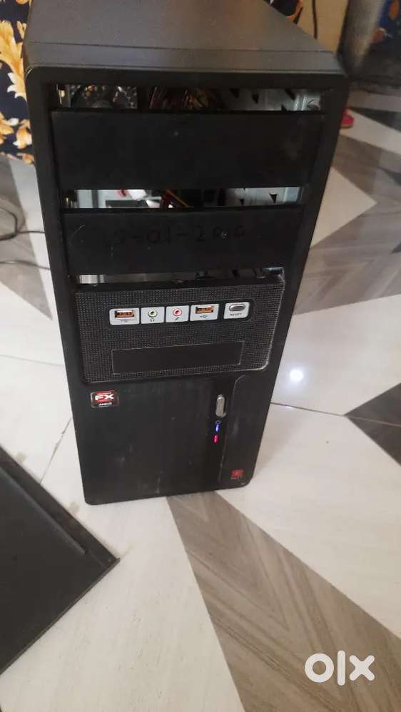 CPU AMD FX6100 Six core 500gbhd 4gb ram fresh condition