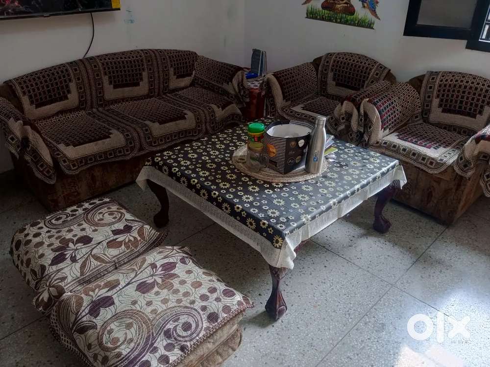 7 pcs Sofa set with storage space and glass center table