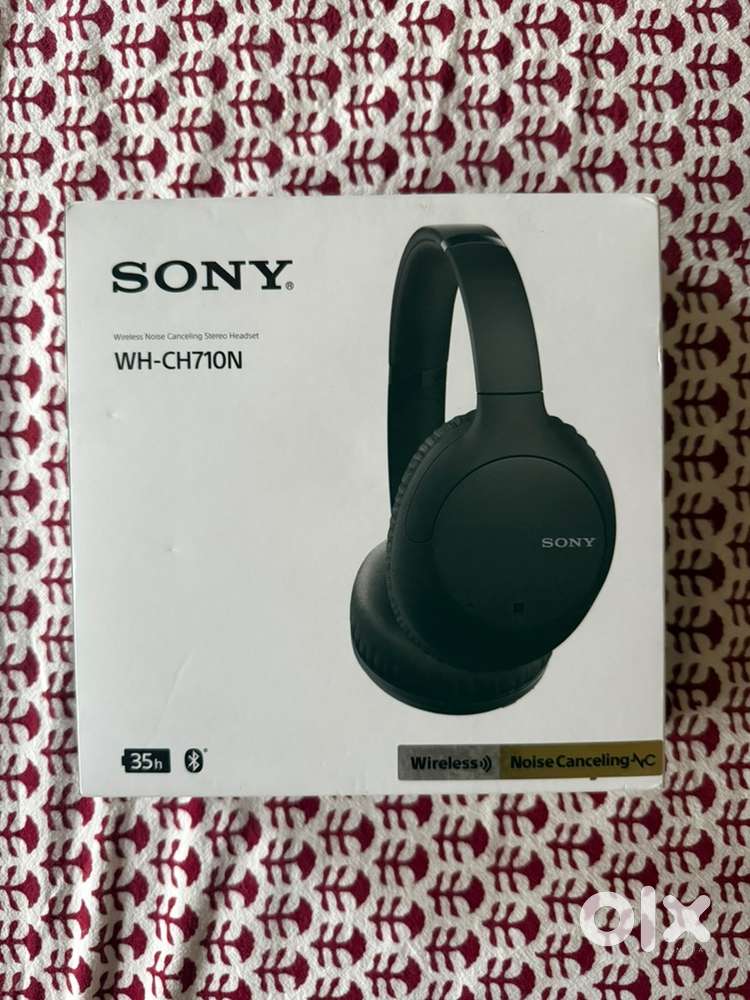 Sony WH CH710N with noise cancellation ( brand new sealed)