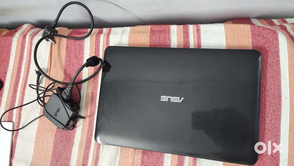 Asus A555L, 8 gb RAM, 1 TB storage, i3, Windows 11. Urgent Sale