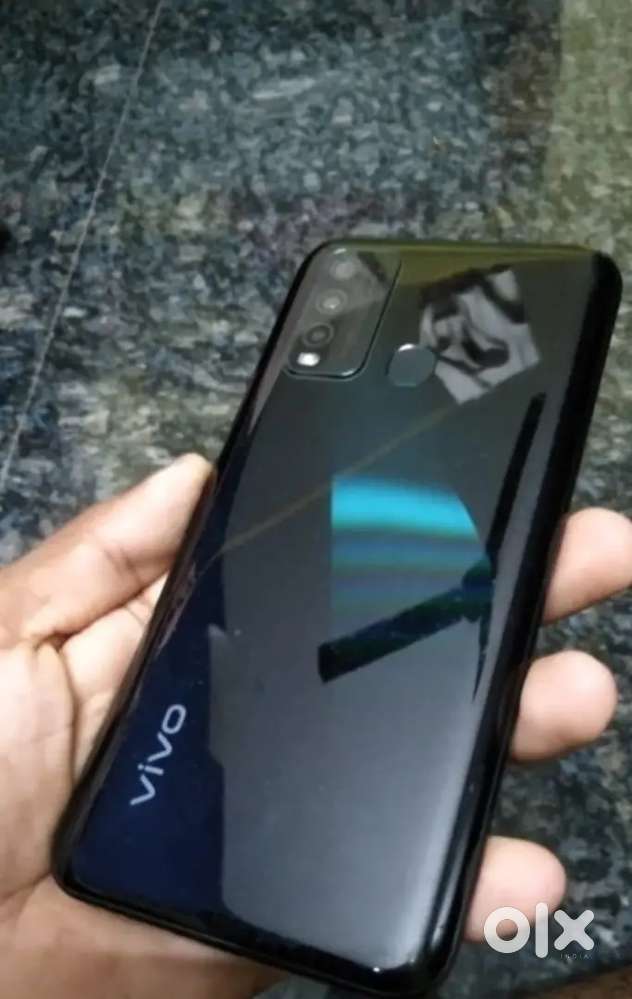 Vivo y30 4G+1G RAM, 128 Storage