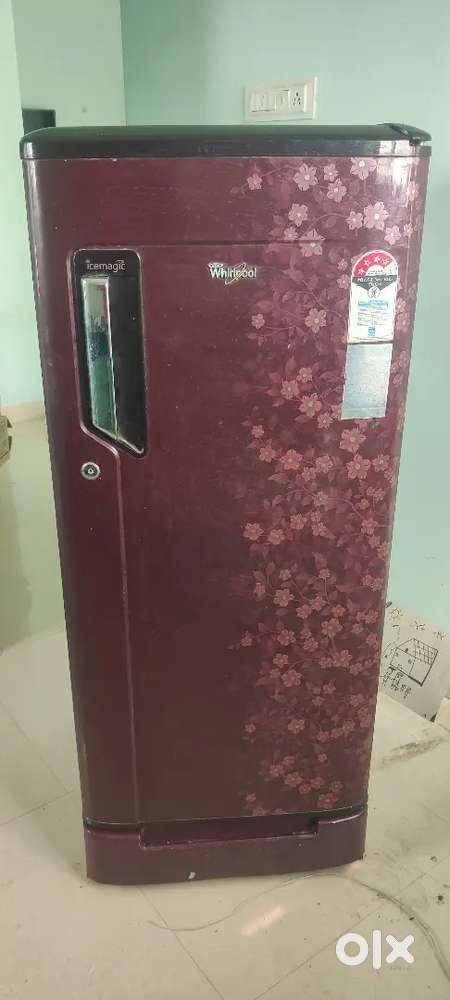 Whirlpool Single Door Fridge 190L  4 Star  Excellent Condition