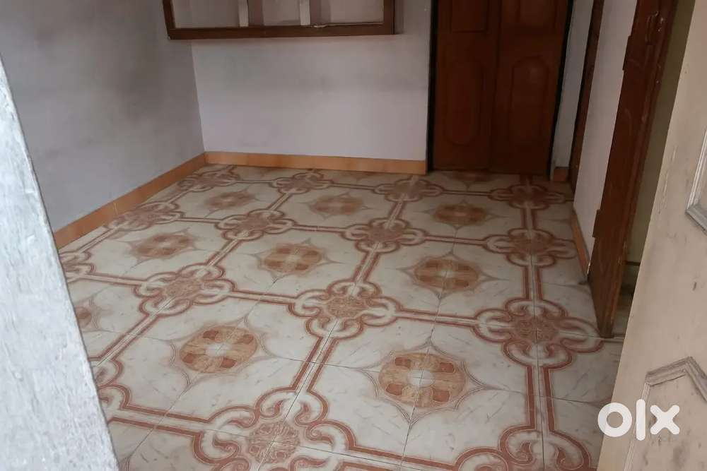 The flat is suitable for bachelors