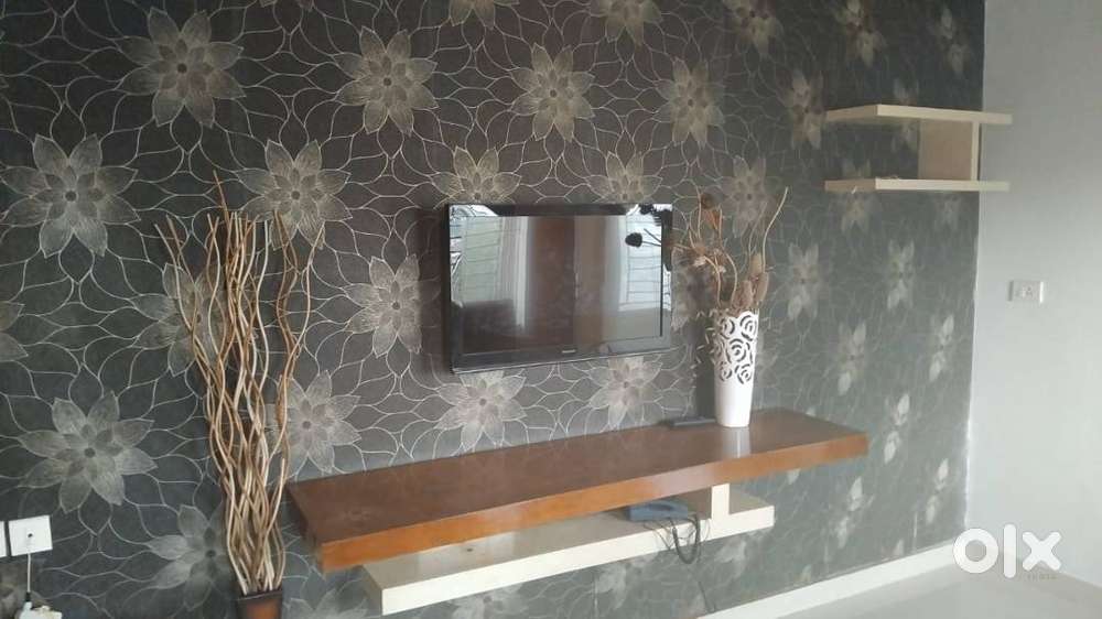 3 BHK FULLY FURNISHED FLAT . PETS ALLOWED . FOR FAMILY ONLY