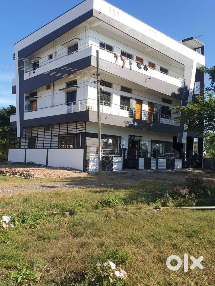 Spacious 1RK for rent.