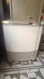 LG washing machine,7 kg,semi automatic