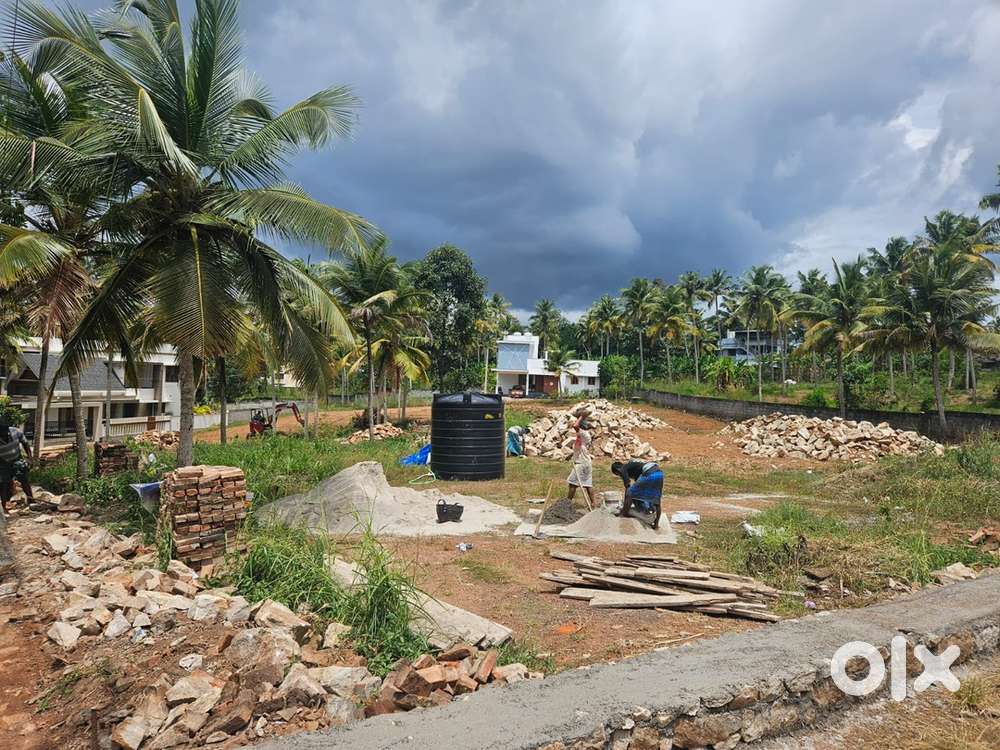 Brand new house plot Karyavattam Chenkottukonam