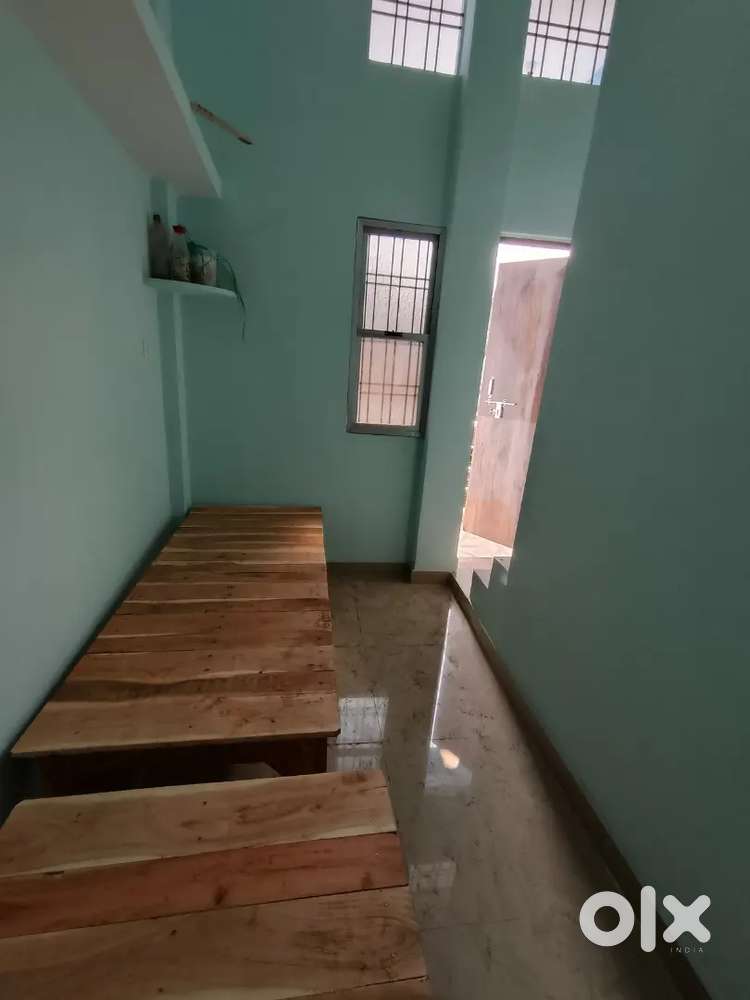 Room available for girls