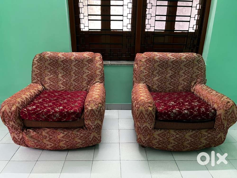 3+2 Sofa Set