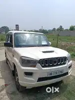 Mahindra Scorpio Classic 2014 Diesel 125000 Km Driven