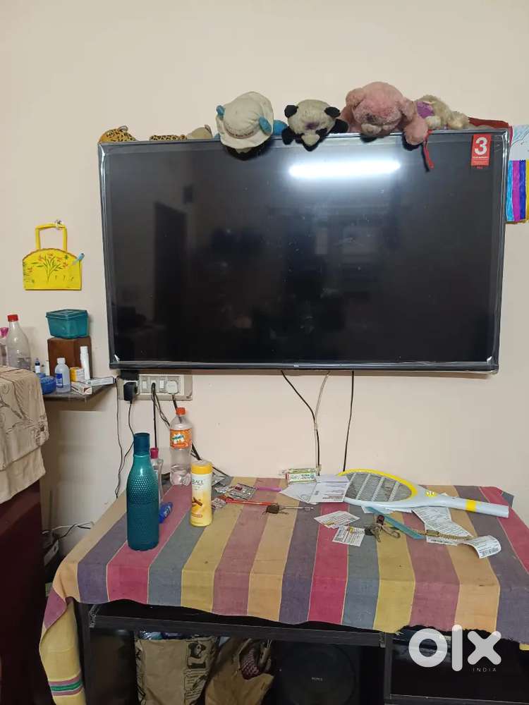 TCL 3 year old smart TV 4K 55 inch