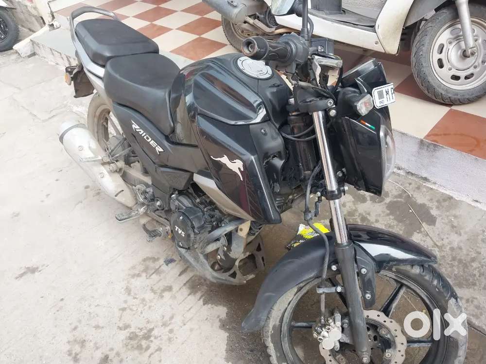 16500 chali he gaadi 1st owner