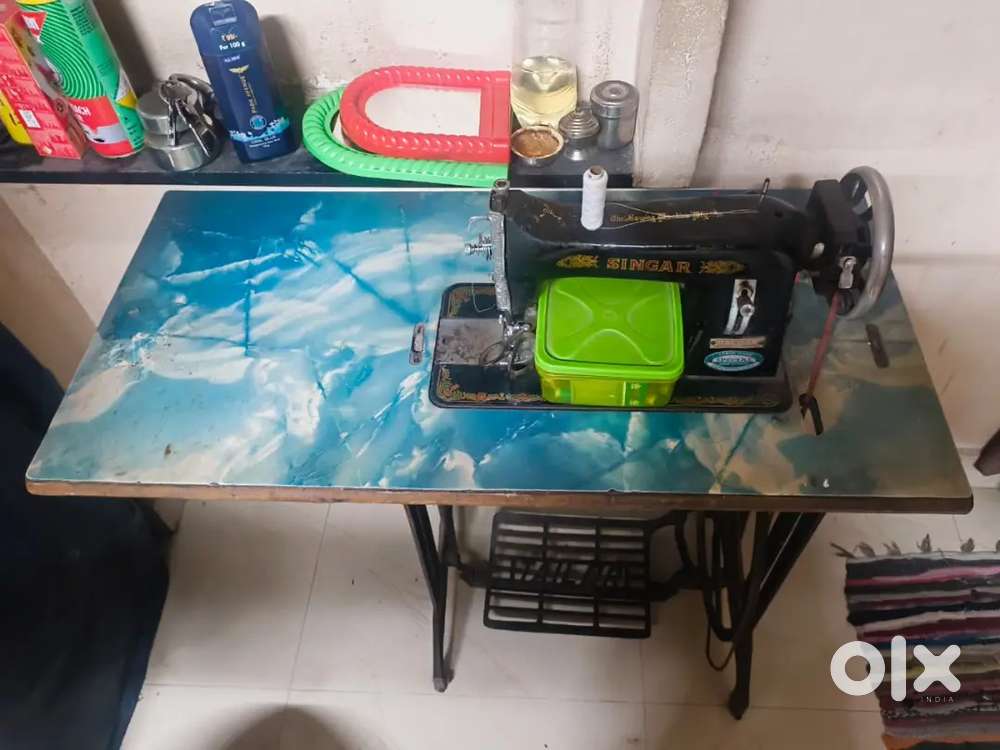 Manual sewing machine