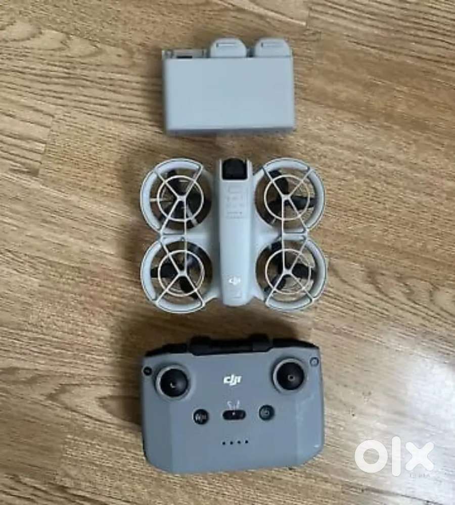 DJI Neo Fly More Combo Palm-Sized Drone